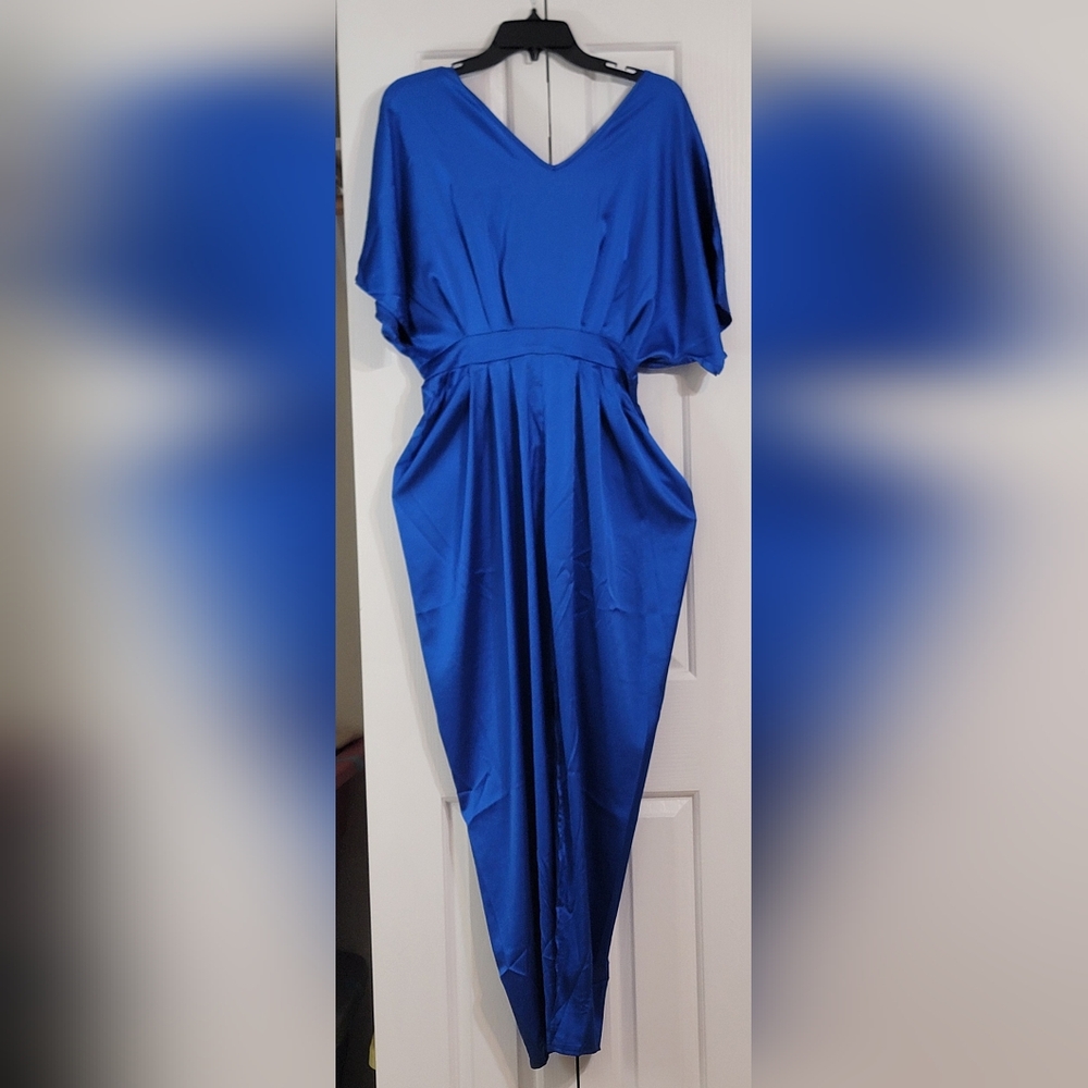SHEIN Vibrant Blue Garment